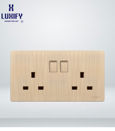 فيش 13 امبير مجوز LUXIFY ذهبى